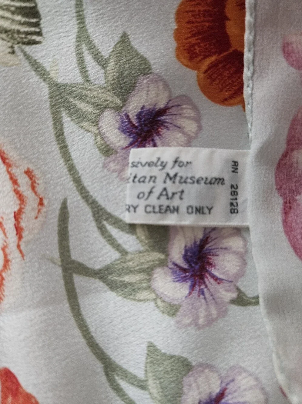 VTG METROPOLITAN MUSEUM OF ART Floral Botanical Silk Square Scarf | SZ 34